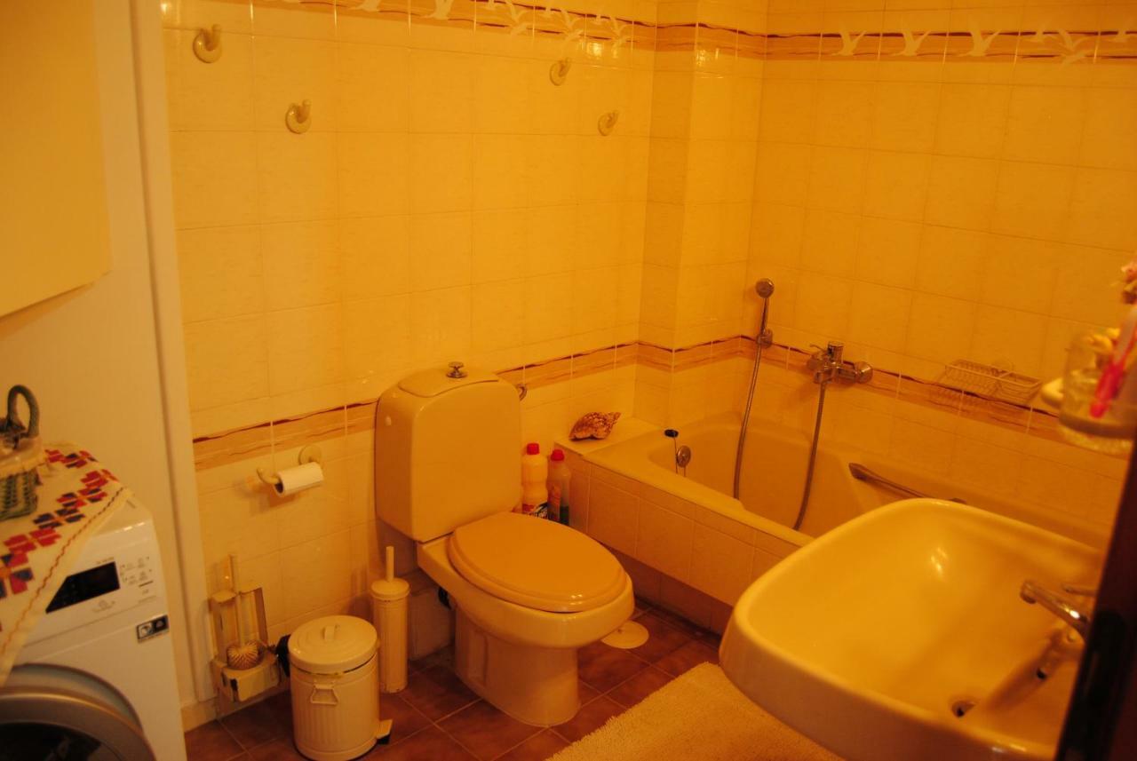 Apartment By The Beach Каламата Екстериор снимка